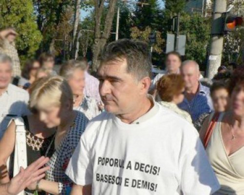 Ghişe vrea să-l demită iar pe Băsescu. Haşotti spune că e o 